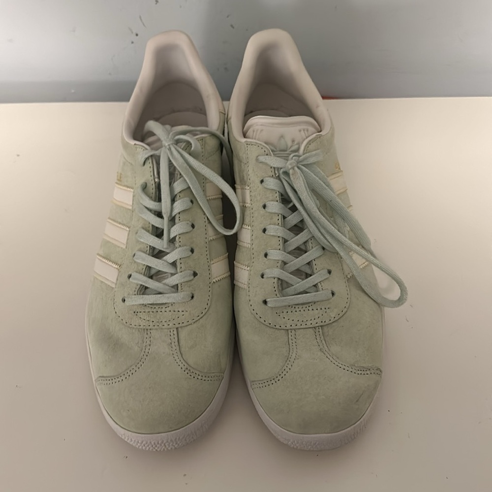 Adidas Gazelle Shoes - Picture 3 of 7